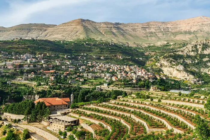 27 Places That Were Tourist Gold Until Everyone Forgot They Existed