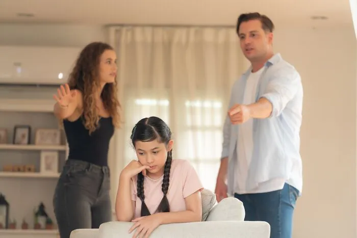 Adults Mortified When They Realized That Their 32 Habits As Kids Were Actually Red Flags
