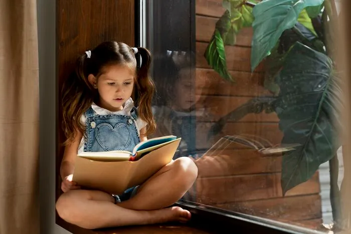 Adults Mortified When They Realized That Their 32 Habits As Kids Were Actually Red Flags