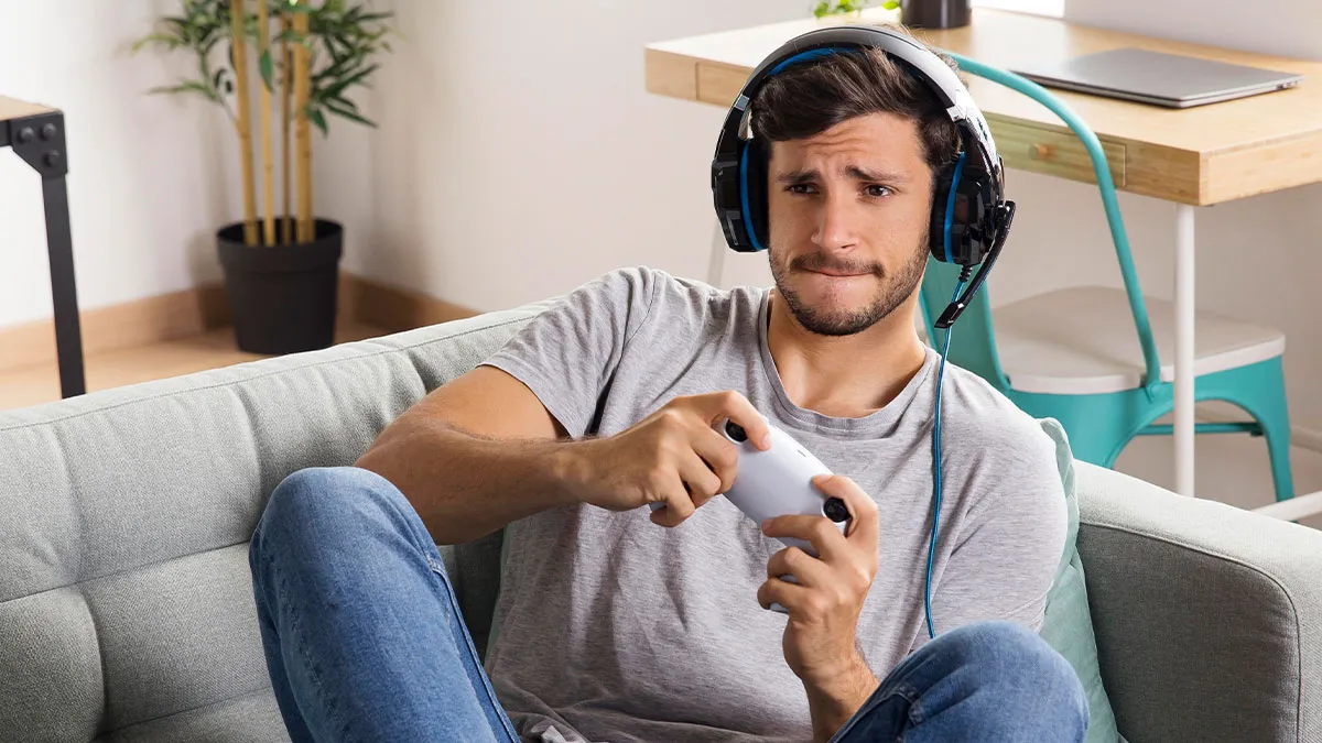 Bride Tells Groom To Quit Playing Games With Siblings, Says It’s Time He Focused On "Real Priorities"