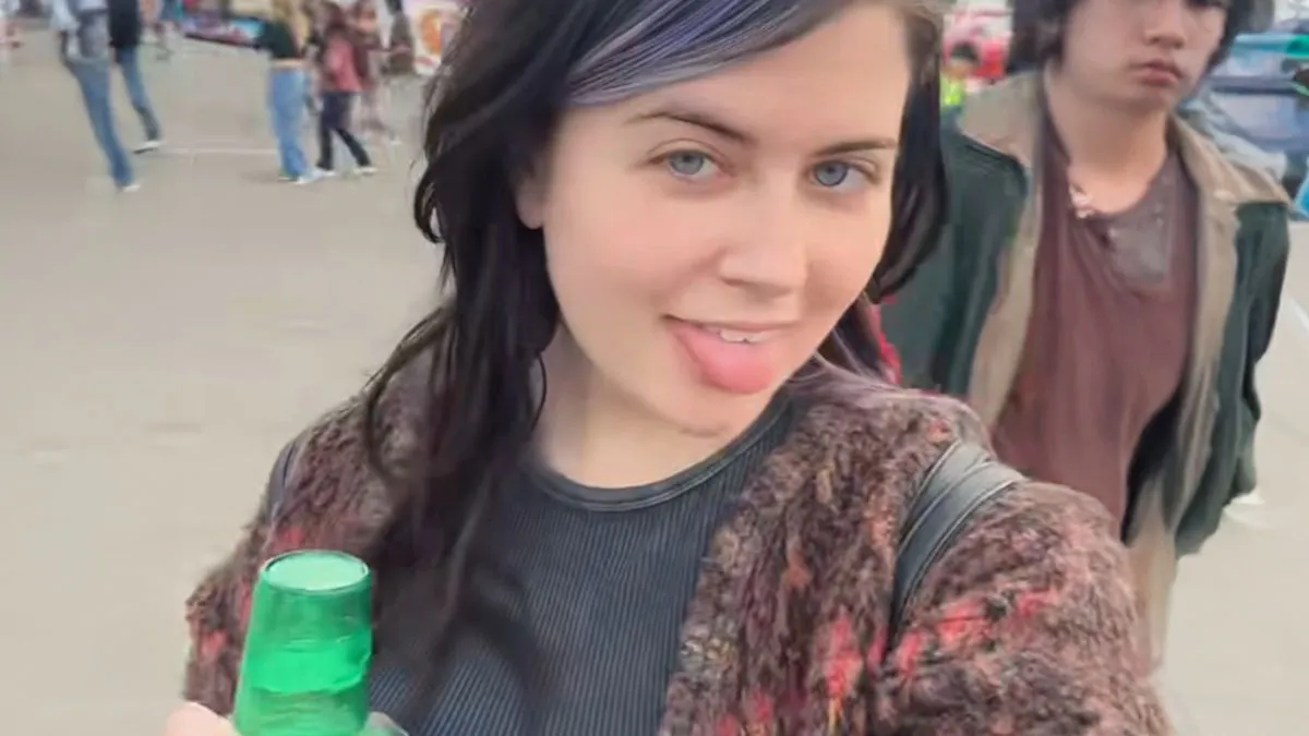 Woman Goes Viral Showing American County Fair Foods That “Would Put Europeans Into A Coma”