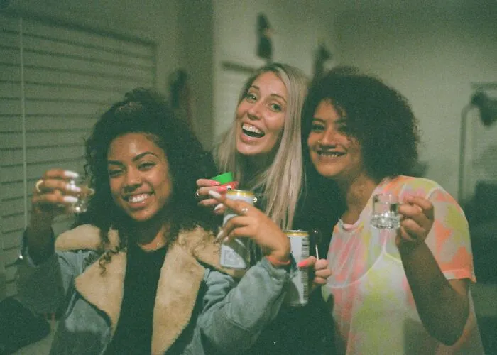 27 Bartenders Spill The Wildest Tales From Behind The Tap They Will Probably Never Forget