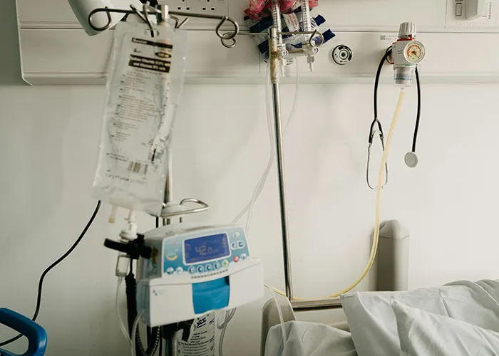 50 Times Medical Workers Pretended To Be Calm While Seeing Something Truly Unbelievable