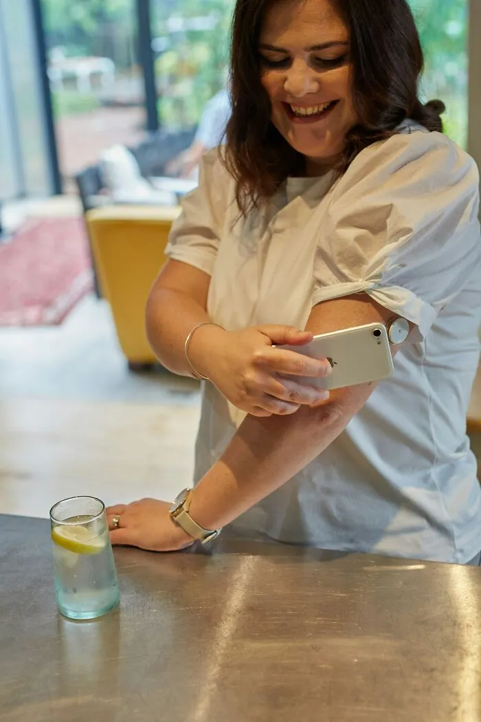 Someone Asked Medical Professionals What Everyday Things Make Us Sick, And These 35 Are Scary
