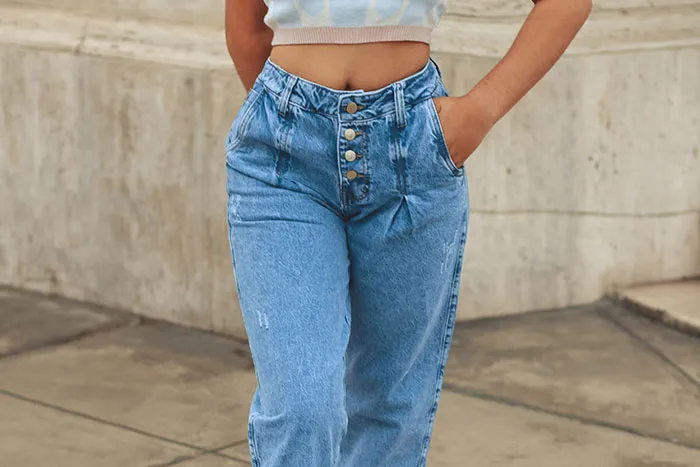 “Gauchos”: 50 Forgotten Fashion Trends That People Never Want To See Again