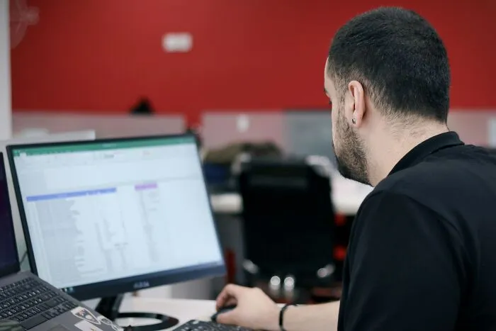 25 Of The Most Disturbing, Random And Gross Things Found By IT Guys On Customers' Computers