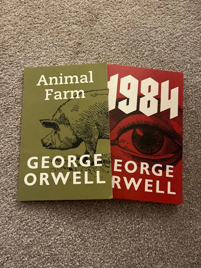 40 Times People Read A Book And Were In Awe