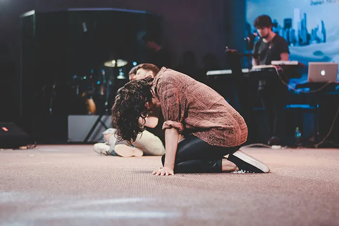 People Didn’t Realize They Were In A Cult Until These 40 Moments