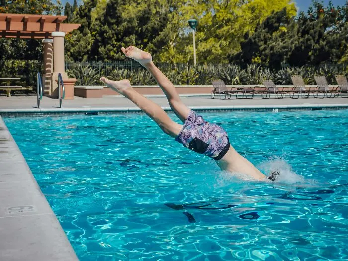 35 People Who Treated Their Bodies Like Disposable Experiments Share Their Regrets