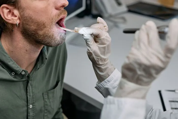 25 Personas que recibieron genes muy buenos o muy malos