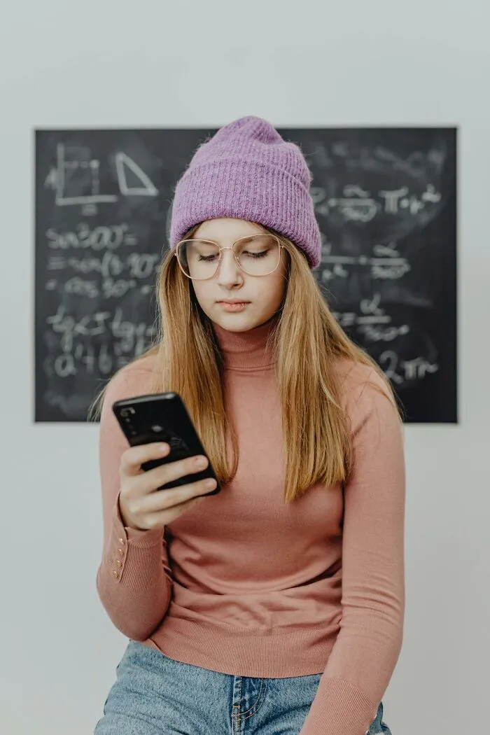 “Middle Class Is Over”: 45 People Share Things Young Gen Zers Aren’t Ready To Hear