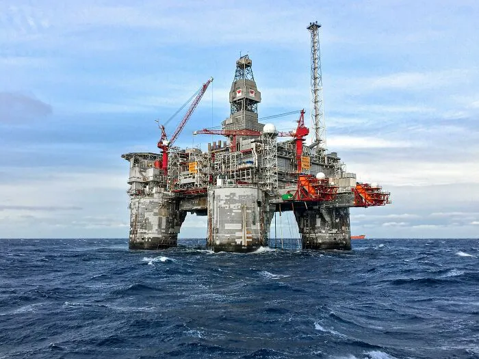 The Piper Alpha Oil Rig Explosion