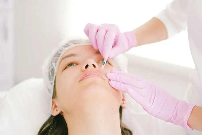22 Plastic Surgeries That Even Top Surgeons Would Refuse To Have Done On Themselves