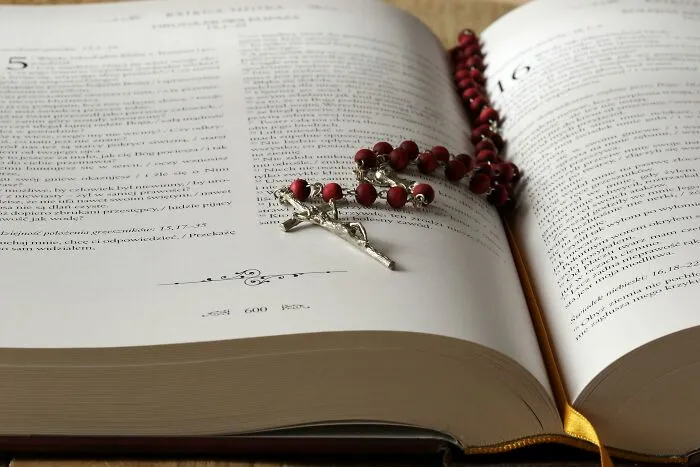 Giving Religions Tax Free Status