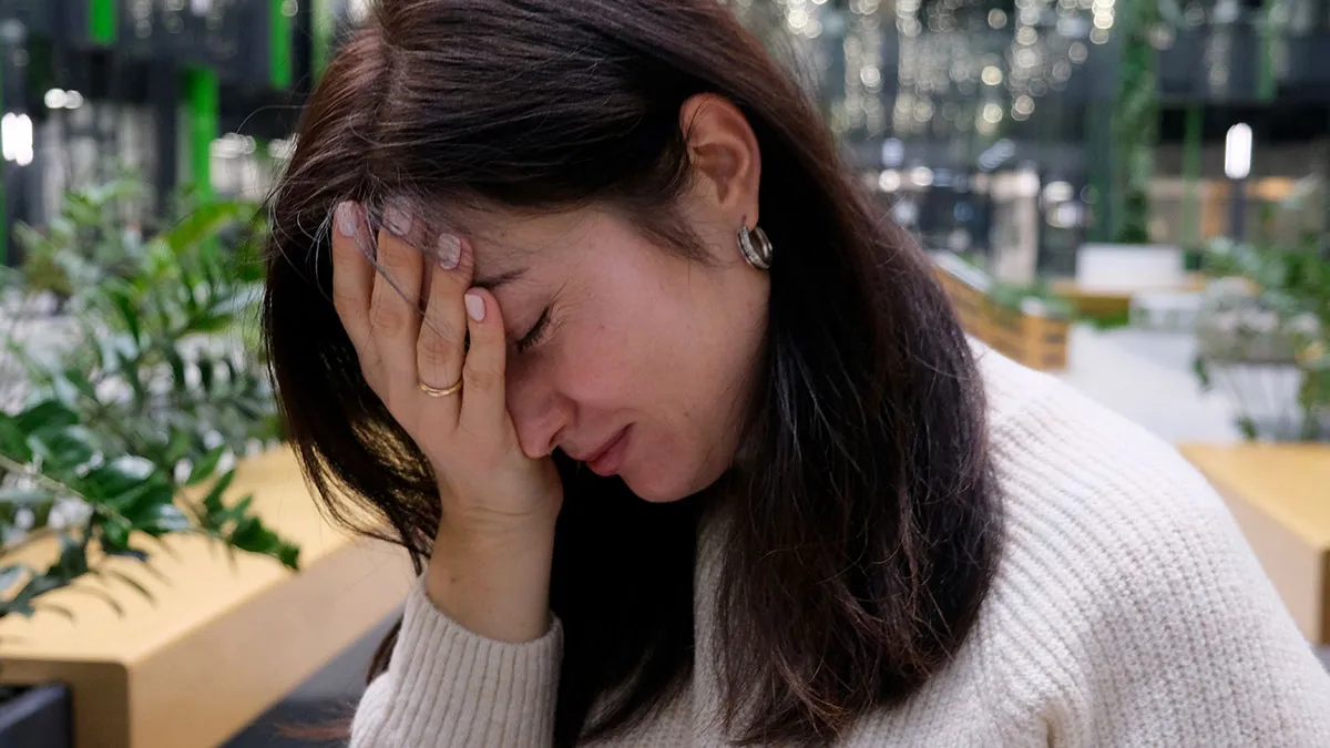 Husband Weirded Out Wife’s Parents Track Her Location, She Turns It Off And Causes Family Drama