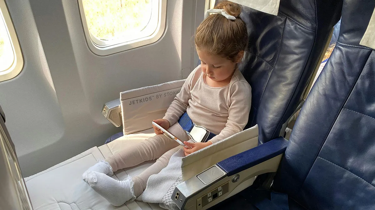 Cabin Crew Finds New Seat For Passenger Amid Kid's Tantrum, Parents Lash Out