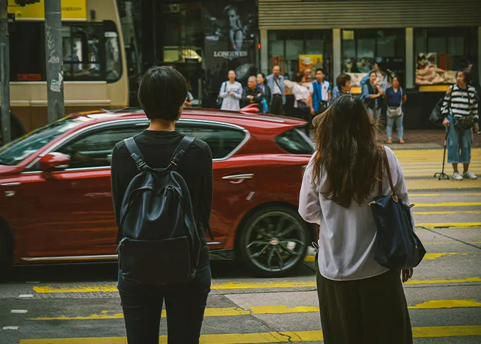“Never Ask For A Quiet Room”: 45 Everyday Safety Tips Women Swear By For Navigating The World