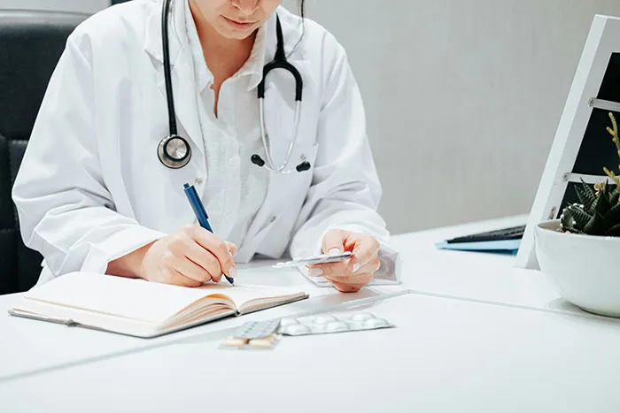"Don't Ignore These": 45 Symptoms People Swear Are More Serious Than They Seem
