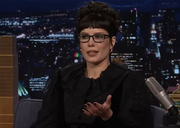 50 Stories About Celebrities That Contradict Their Public Image They’ve Created
