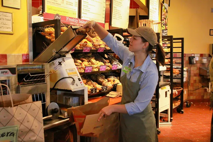 45 Former Employees Reveal Crazy Secrets They Couldn’t Tell While Working