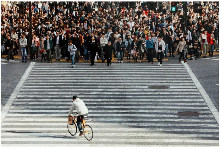 Photographer Takes Powerful Photos That Show The Beauty Of Daily Life Around The World (26 Pics)
