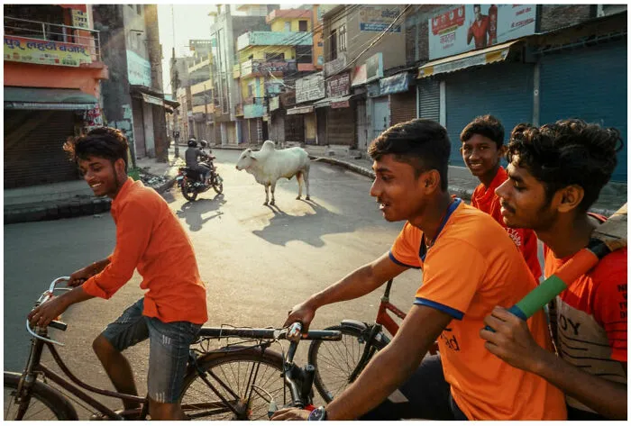 Photographer Takes Powerful Photos That Show The Beauty Of Daily Life Around The World (26 Pics)