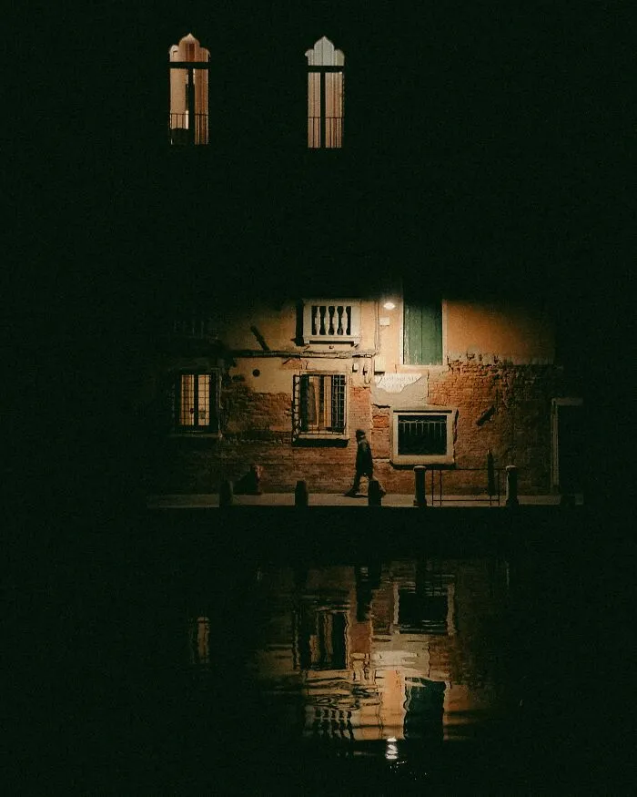 Perfect Symmetry, Deep Shadows, And Stillness: 30 Street Photographs By Tommi Viitala
