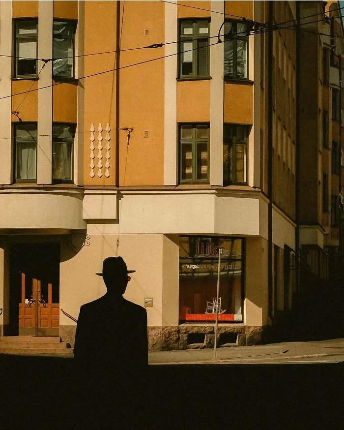 Perfect Symmetry, Deep Shadows, And Stillness: 30 Street Photographs By Tommi Viitala