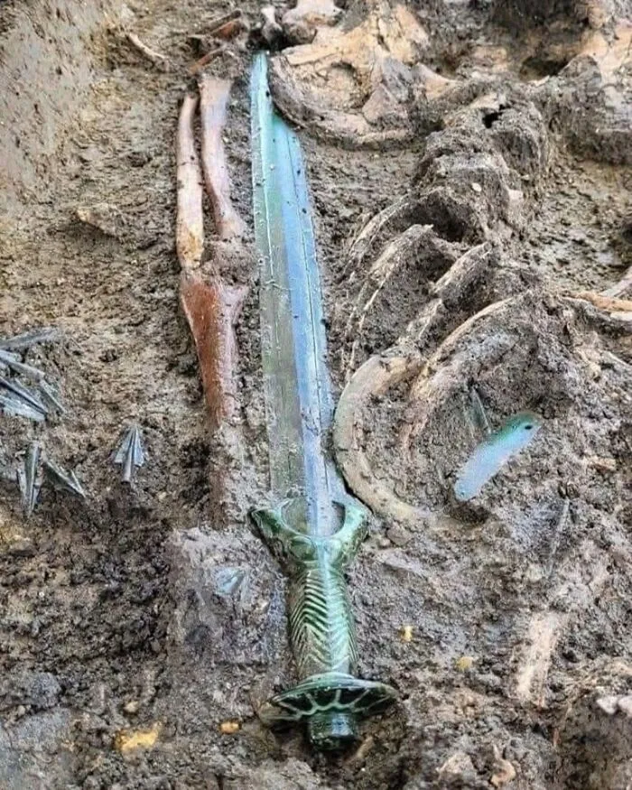Una espada de 3000 años de antigüedad