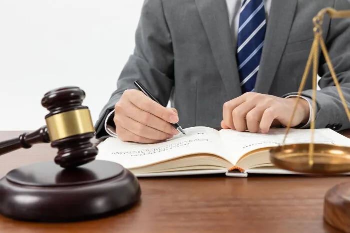 50 People Actually Read The Fine Print And Discovered They Were (Almost) Selling Their Souls