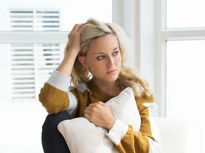 34 Lies That Snowballed So Hard People Had No Choice But To Live With Them