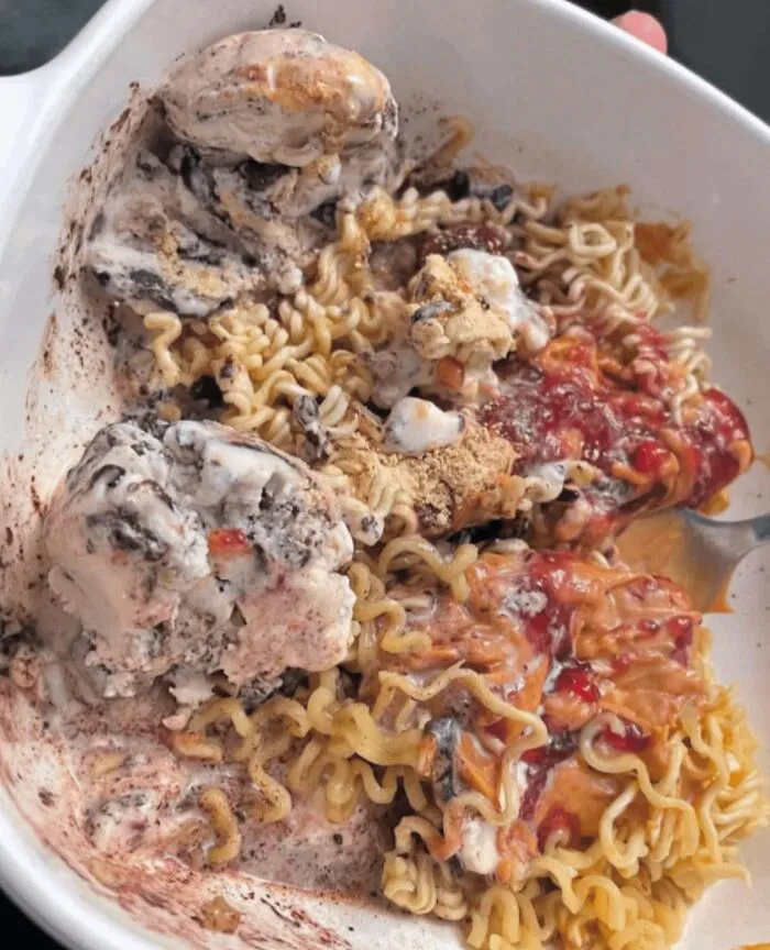 40 Food Plates Nobody Should Eat If They Value Their Health And Sanity