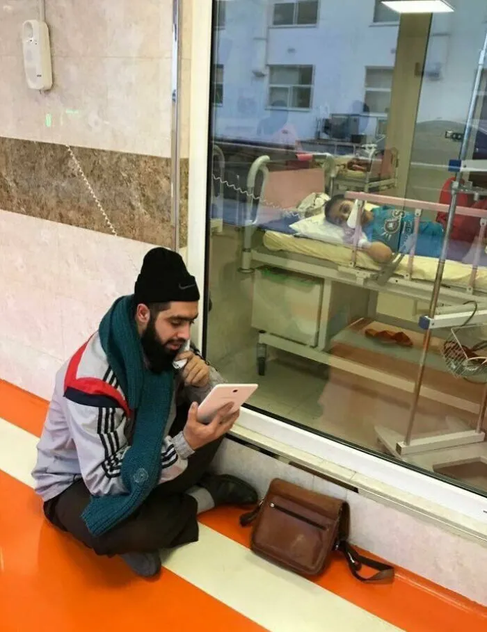 This Iranian Boy Has Cancer, Yet His Teacher Comes To Visit Him Everyday In Hospital To Fill Him In On What He Has Missed At School
