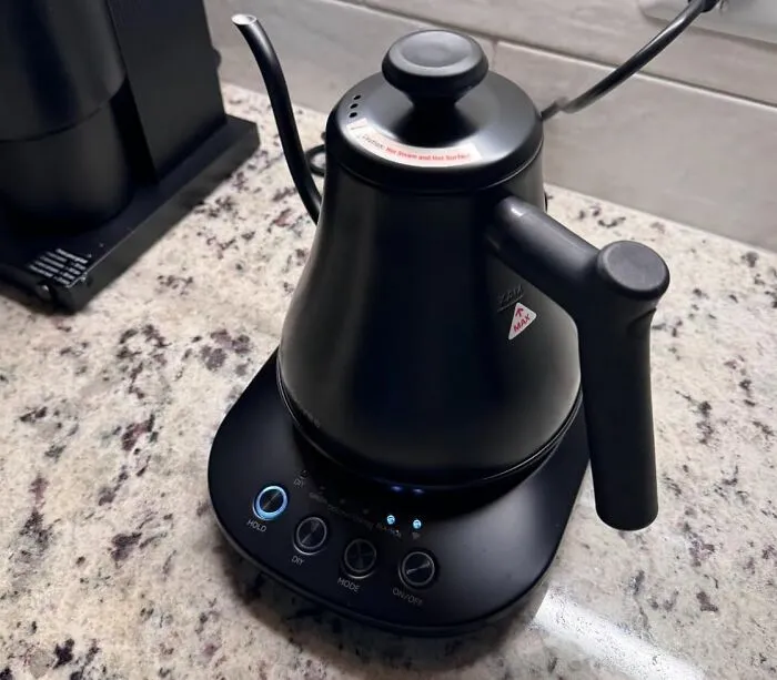 You Can Now Ask Alexa To Boil Water From The Comfort Of Your Couch With <a Style="Display:inline;" Href="Https://Www.amazon.com/Govee-Electric-Gooseneck-Temperature-Stainless/Dp/B09tskdkcl?ie=utf8&linkcode=ll1&tag=bppony-20&linkid=378a6048d876daf2a22c235c1f1c42ad&language=en_us&ref_=as_li_ss_tl" Target="_blank"><span Style="Font: Inherit; Color: #d74b1f;"> This Smart Electric Kettle</Span>, Because Walking To The Kitchen Is Clearly Too Much Effort When You're Peak Lazy, And That's A Level Of Terrible Genius We Respect