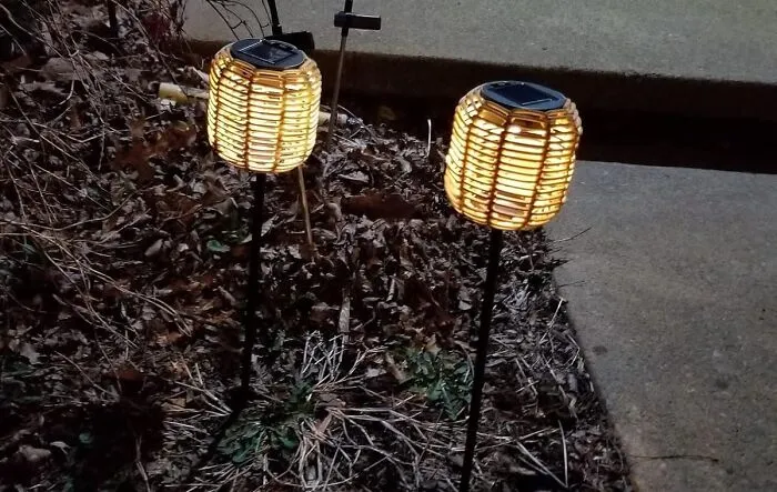 Give Your Garden Path That 'Effortlessly Chic, I Woke Up Like This But Solar-Powered' Vibe With These Easy-Peasy <a Style="Display:inline;" Href="Https://Www.amazon.com/Livinlarge-Rattan-Solar-Pathway-Lights/Dp/B09v78yp3h?ie=utf8&linkcode=ll1&tag=bpsheep-20&linkid=f19a8f149c409c5a2eb73cde2cff42e0&language=en_us&ref_=as_li_ss_tl" Target="_blank"><span Style="Font: Inherit; Color: #d74b1f;"> Bamboo Solar Lights On Stakes</Span>