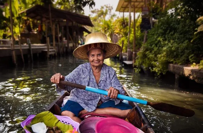 48 Portraits Of Older Women Around The World That Redefine Beauty At Any Age