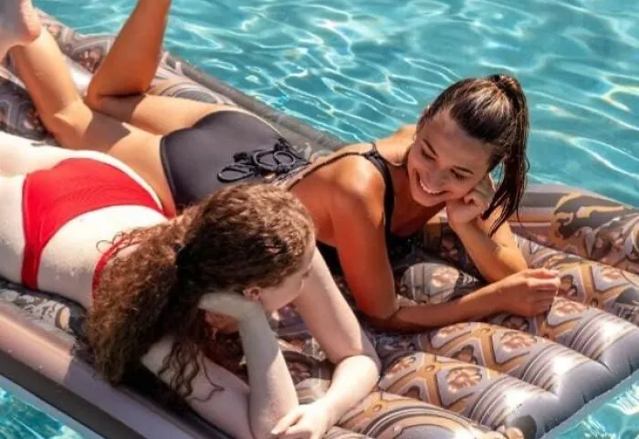 Finally, You Can Prove Rose Totally Had Room For Jack With This Surprisingly Spacious <a Style="Display:inline;" Href="Https://Www.amazon.com/Original-Inflatable-2-Person-Floating-Swimming/Dp/B09qxqz9yb?crid=ebe0j04z6ce3&dib=eyj2ijoimsj9.snt3sdvliri3f6maq2x0pdavdcpbzuy_5dep6mqww_1ico_lt1cw3wmrcinofqxqpt19pfr4ouwqrta7my3v1hc9lv-Mbhjk8zc6uwdzb9h3a5kahwczpl_oajwhkrk918zjnq5wvulmvt96jakolqmd7clhe0uilh1fbw_81odln2itfhkj6jesqawc-Vcfpp-Btydjfrnuy6dvdguvplbzxuphtqsnz8zcmjwrm7sdccspc6wh26-Txal3qoxzp4cokuma_dtbmfxeb4owvycznkj9sgcpdwvenbz-Wjy.xht0xm_llcraopsc8hurddqezyu_fbxs9b7wmx-Nyz0&dib_tag=se&keywords=titanic+door+float&qid=1749637751&sprefix=titanic+door+floati%2caps%2c259&sr=8-1-Spons&sp_csd=d2lkz2v0tmftzt1zcf9hdgy&psc=1&linkcode=ll1&tag=bpkoala-20&linkid=2d79c65c761d00610f62532abcda9857&language=en_us&ref_=as_li_ss_tl" Target="_blank"><span Style="Font: Inherit; Color: #d74b1f;"> Titanic Door Pool Float</Span> That Comfortably Fits Two, No Icy Ocean Required