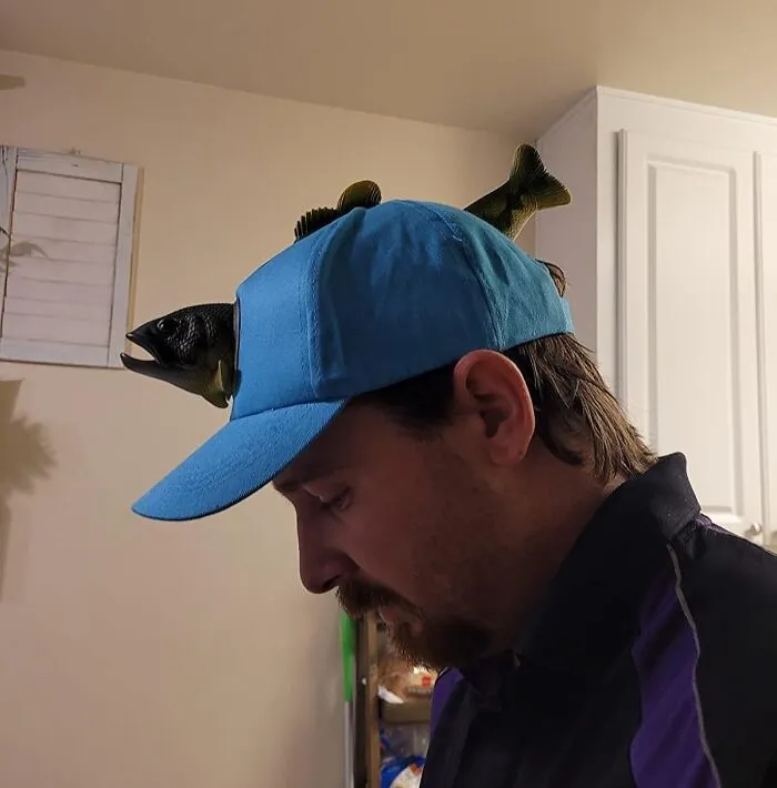 Your Hat Game Is About To Get A Whole Lot Fishier (In The Coolest Way Possible) Thanks To This <a Style="Display:inline;" Href="Https://Www.amazon.com/Crazy-Gotend-Cartoon-Baseball-56-58cm/Dp/B07sbvmvyq?ie=utf8&th=1&psc=1&linkcode=ll1&tag=bpkoala-20&linkid=ffc77c163ea08e7095e1ed5e05e7b798&language=en_us&ref_=as_li_ss_tl" Target="_blank"><span Style="Font: Inherit; Color: #d74b1f;"> Bass Hat</Span> That Features A 3D Dude Literally Jumping Ship