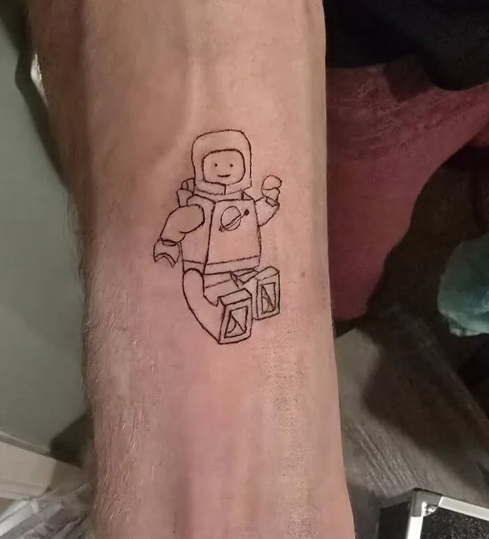 40 Tatuajes horribles para recordarnos que algunos errores son difíciles de borrar