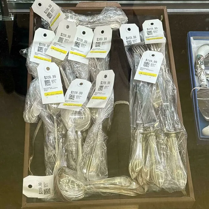 Mi tienda de segunda mano local tiene un nuevo gerente 