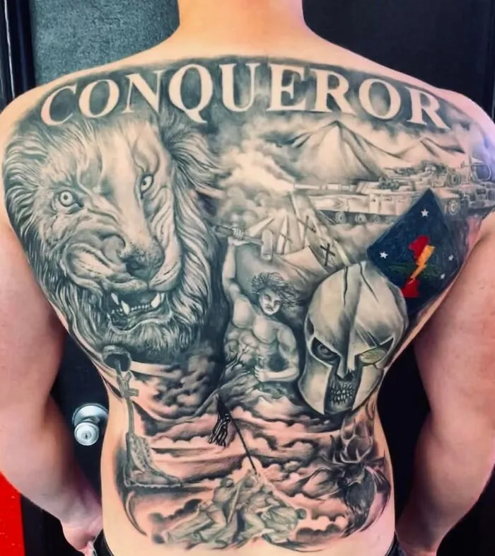 40 Tatuajes horribles para recordarnos que algunos errores son difíciles de borrar