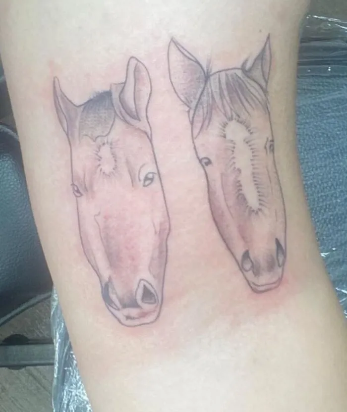 40 Tatuajes horribles para recordarnos que algunos errores son difíciles de borrar