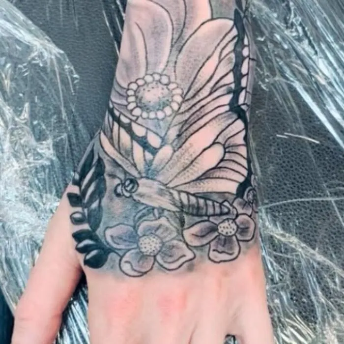 40 Tatuajes horribles para recordarnos que algunos errores son difíciles de borrar