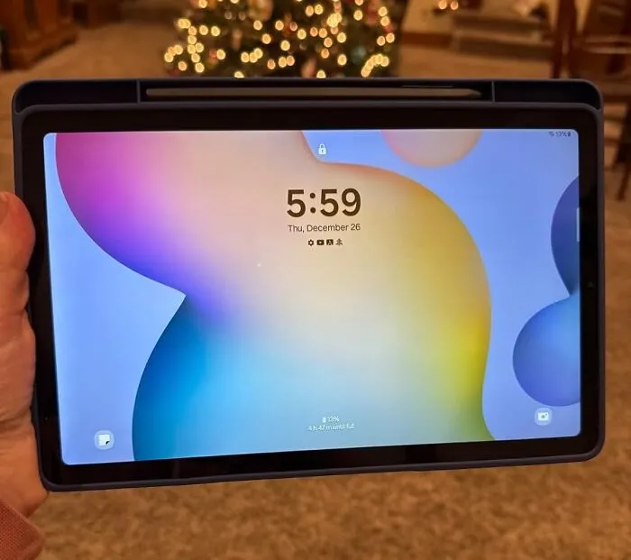 Your Netflix Marathons, Sudden Urges To Digitally Doodle, And Those Deep Dives Into 'Important Internet Research' (We See You) Just Found Their Spiritual Home In This <a Style="Display:inline;" Href="Https://Www.amazon.com/Samsung-Android-Included-Expandable-Exclusive/Dp/B0cws8mnw1?ie=utf8&th=1&linkcode=ll1&tag=bppig-20&linkid=b18adee58c3f1003c29eb9c880bd764a&language=en_us&ref_=as_li_ss_tl" Target="_blank"><span Style="Font: Inherit; Color: #d74b1f;"> Samsung Galaxy Tab S6 Lite </Span>