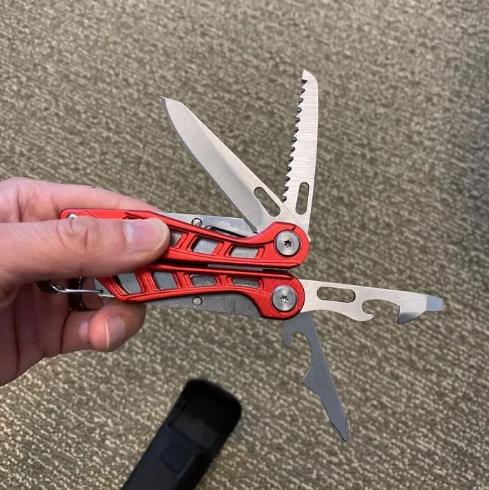With This <a Style="Display:inline;" Href="Https://Www.amazon.com/Amazon-Basics-Stainless-Multitool-Pocket/Dp/B07tp4wpgd?ie=utf8&th=1&linkcode=ll1&tag=bppig-20&linkid=2ebd67e803bdf5f101f27ebf8dabbfea&language=en_us&ref_=as_li_ss_tl" Target="_blank"><span Style="Font: Inherit; Color: #d74b1f;"> 5-In-1 Pocket Multi-Tool </Span> You're Pretty Much Ready To Macgyver Your Way Out Of At Least Five Minor Daily Jams, Dramatic Theme Music Sold Separately