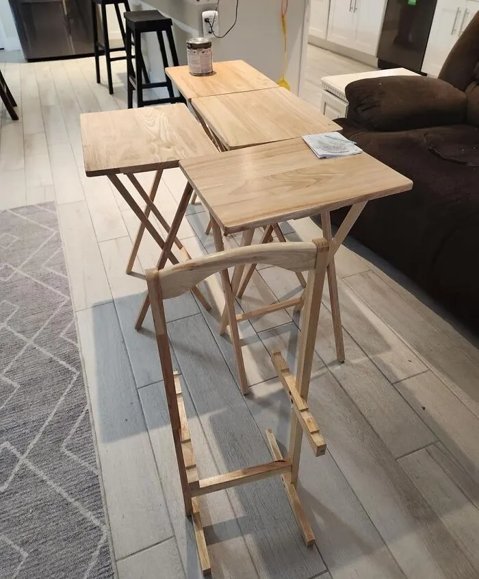 These <a Style="Display:inline;" Href="Https://Www.amazon.com/Amazon-Basics-Portable-Rectangular-Folding/Dp/B07mkqgjsw?ie=utf8&th=1&linkcode=ll1&tag=bppig-20&linkid=17bdc089882f1cb8f4e5940cf3311aea&language=en_us&ref_=as_li_ss_tl" Target="_blank"><span Style="Font: Inherit; Color: #d74b1f;"> Folding TV Trays </Span> Are The Unsung Heroes Of 'Dinner And A Movie' Night, Bravely Supporting Your Takeout So Your Couch Doesn't Have To Wear It