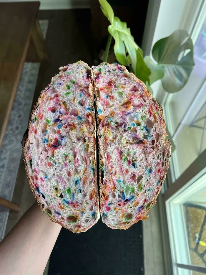 Nueva imagen de un cerebro abierto por científicos para mostrar los microplásticos en su interior