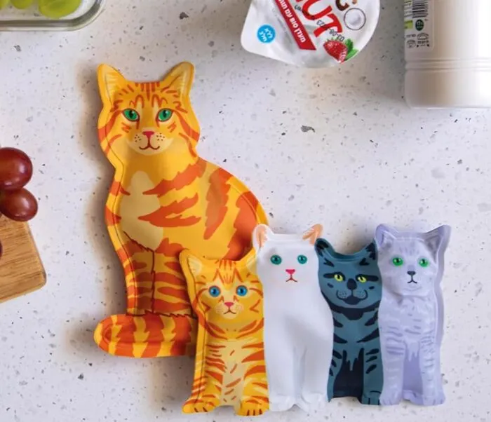 When Your Minor Owies Are Demanding Attention But Also A Side Of Adorable, These <a Style="Display:inline;" Href="Https://Www.amazon.com/Monkey-Business-Icepadz-Reusable-Bottles/Dp/B0cpj5hsyj?th=1&linkcode=ll1&tag=bpbutterfly-20&linkid=94fb2b041be353435d5d93eec9a08a88&language=en_us&ref_=as_li_ss_tl" Target="_blank"><span Style="Font: Inherit; Color: #d74b1f;"> Soft Icepacks </Span> Shaped Like The Chillest Cats Totally Understand The Assignment