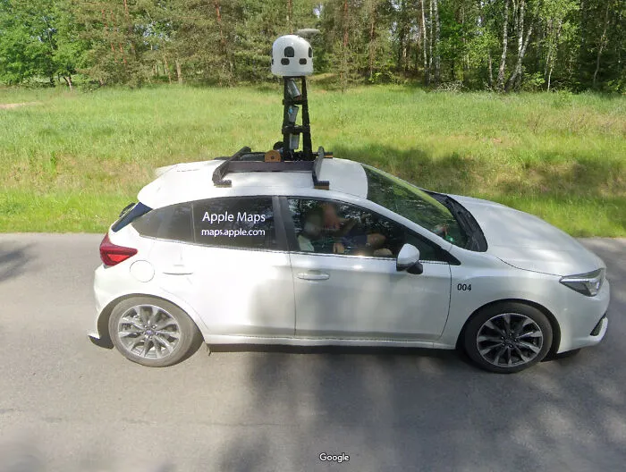 Apple Maps Car Overtaking Google Maps Car
