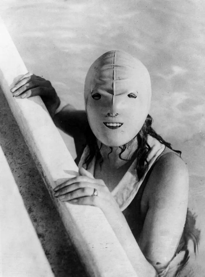 Full Face Swimming Mask From 1928